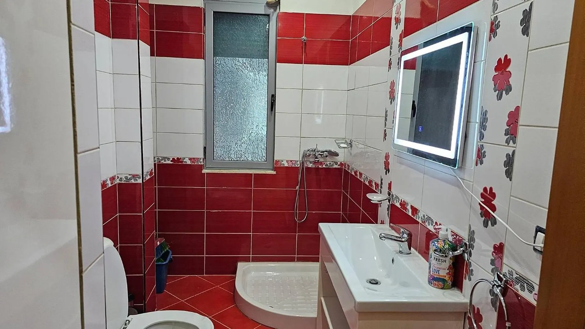 Holiday Apartment With Sea View Vlorë Albania